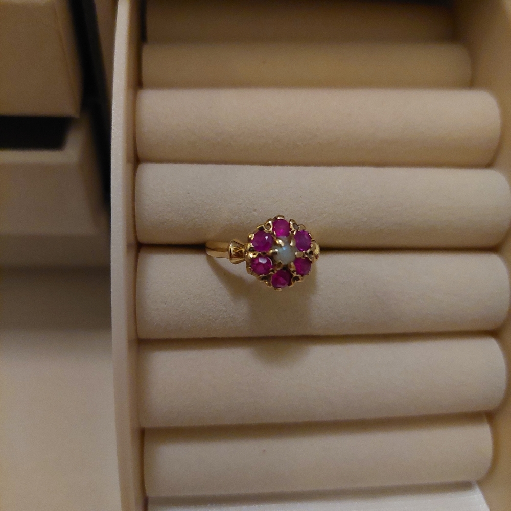 14k Victorian ruby seed pearl ring - Picture 4 of 11